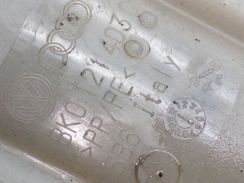 Recambio de deposito expansion para audi a4 b8 avant (8k5) 2.0 tdi referencia OEM IAM 8K0121403G  