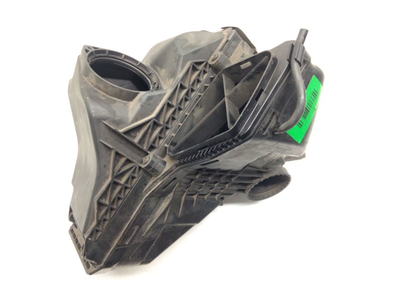 Recambio de caja filtro de aire para audi a4 b8 avant (8k5) 2.0 tdi referencia OEM IAM 8K0133837T  