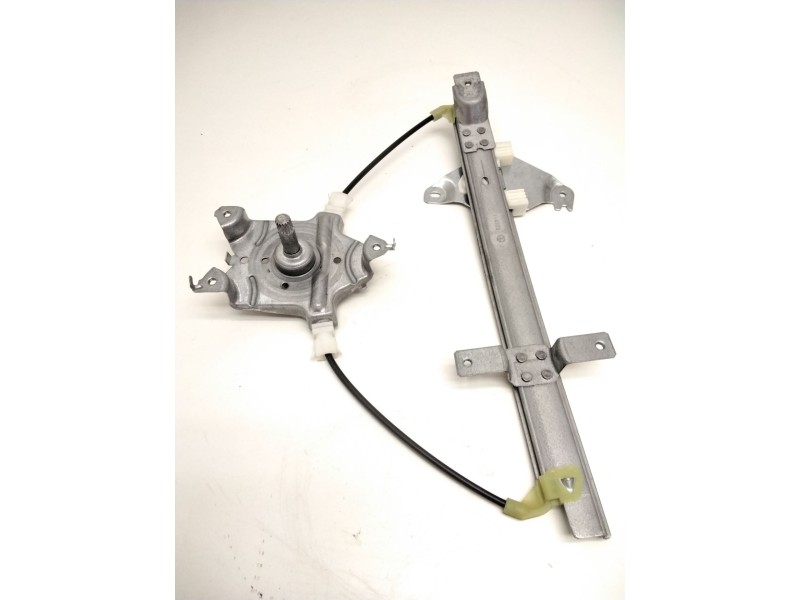 Recambio de elevalunas trasero izquierdo manual para nissan almera tino (v10) 2.2 dci referencia OEM IAM 82721BU000  