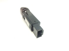 Recambio de warning para volvo v40 cross country referencia OEM IAM 9123682   2