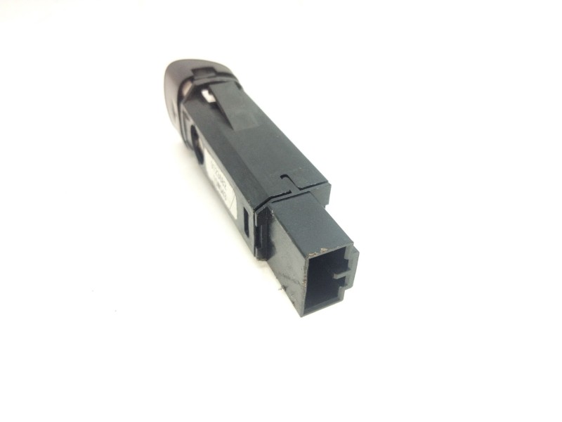 Recambio de warning para volvo v40 cross country referencia OEM IAM 9123682  