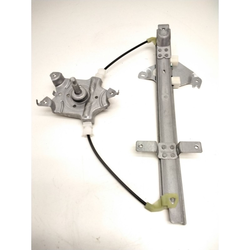 Recambio de elevalunas trasero izquierdo manual para nissan almera tino (v10) 2.2 dci referencia OEM IAM 82721BU000  