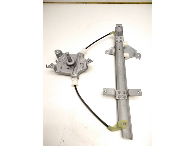 Recambio de elevalunas trasero izquierdo manual para nissan almera tino (v10) 2.2 dci referencia OEM IAM 82721BU000  