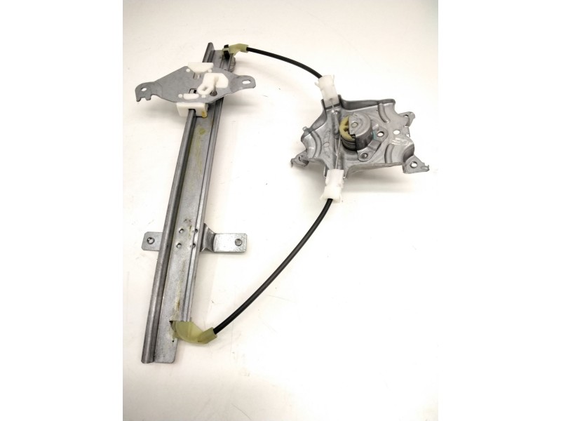 Recambio de elevalunas trasero izquierdo manual para nissan almera tino (v10) 2.2 dci referencia OEM IAM 82721BU000  