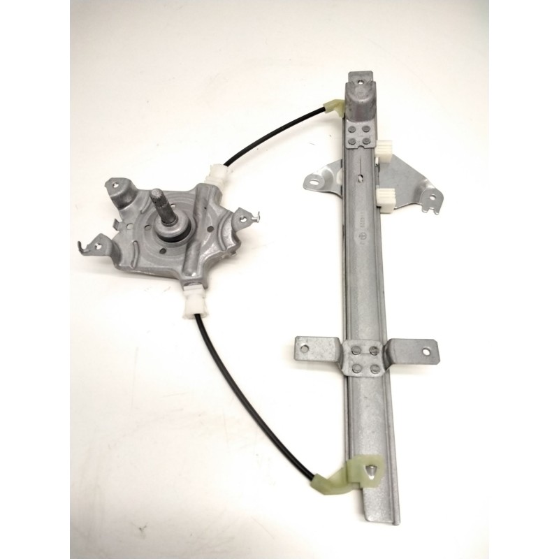 Recambio de elevalunas trasero izquierdo manual para nissan almera tino (v10) 2.2 dci referencia OEM IAM 82721BU000  