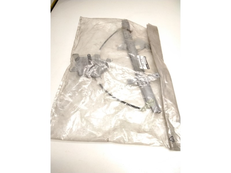 Recambio de elevalunas trasero izquierdo manual para nissan almera tino (v10) 2.2 dci referencia OEM IAM 82721BU000  