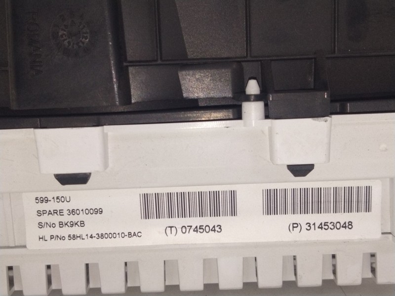 Recambio de cuadro instrumentos para volvo v40 cross country referencia OEM IAM 31453048  