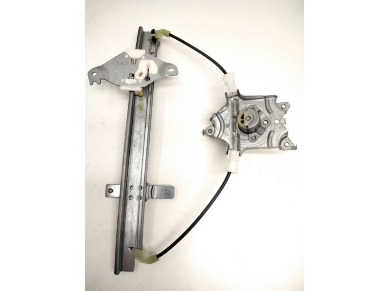 Recambio de mecanismo elevalunas trasero izquierdo para nissan almera tino (v10) 2.2 dci referencia OEM IAM 82721BU000  
