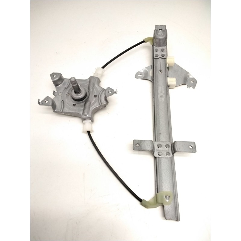 Recambio de mecanismo elevalunas trasero izquierdo para nissan almera tino (v10) 2.2 dci referencia OEM IAM 82721BU000  