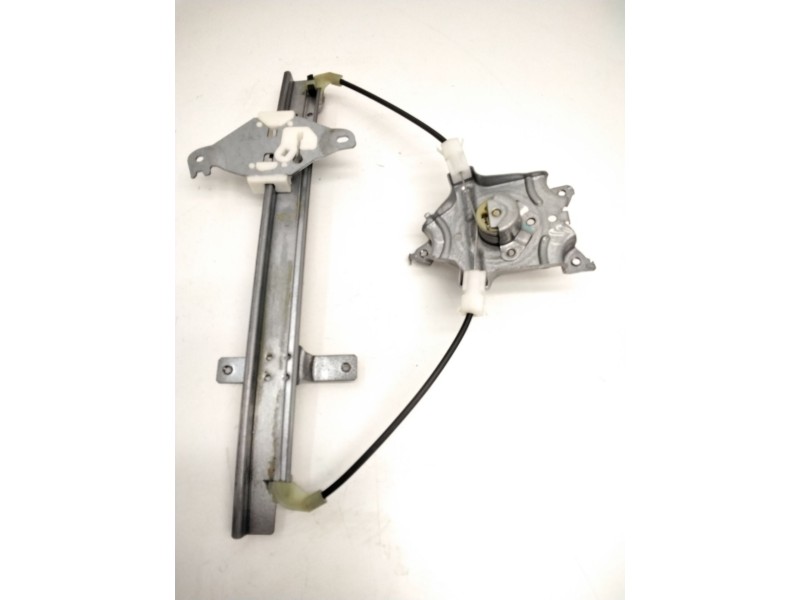 Recambio de mecanismo elevalunas trasero izquierdo para nissan almera tino (v10) 2.2 dci referencia OEM IAM 82721BU000  