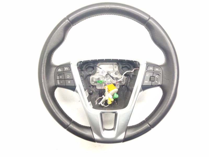 Recambio de volante para volvo v40 cross country referencia OEM IAM 34110217B  