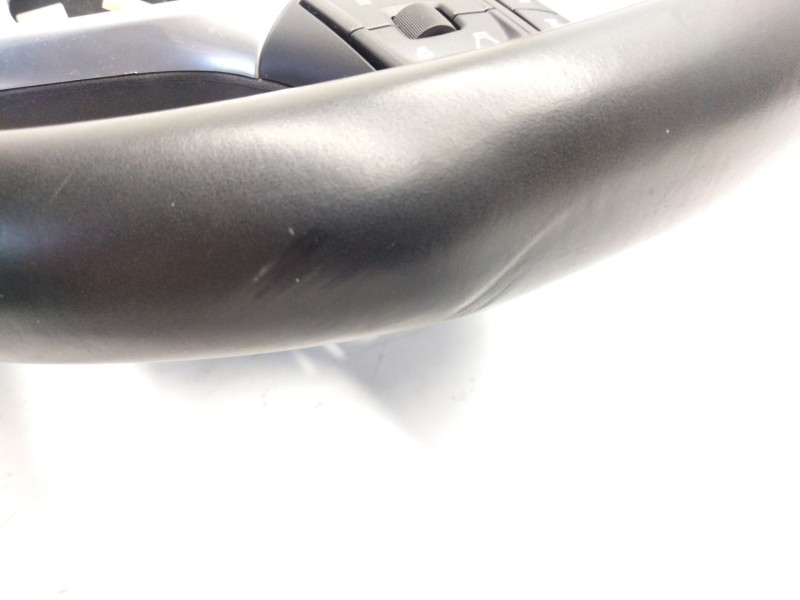 Recambio de volante para volvo v40 cross country referencia OEM IAM 34110217B  