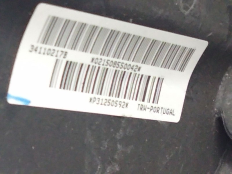 Recambio de volante para volvo v40 cross country referencia OEM IAM 34110217B  