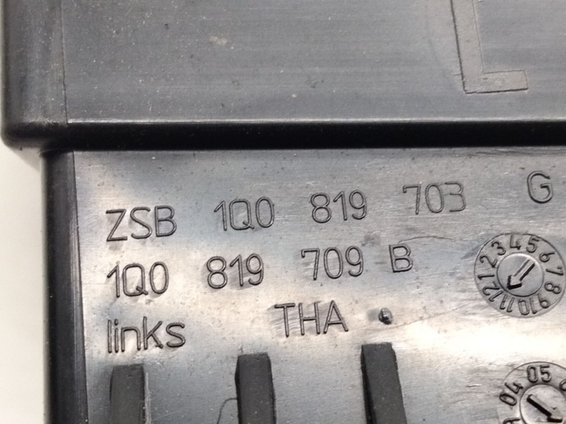 Recambio de aireador izquierdo para volkswagen scirocco (137) 1.4 tsi (118kw) referencia OEM IAM 1Q0819703G  