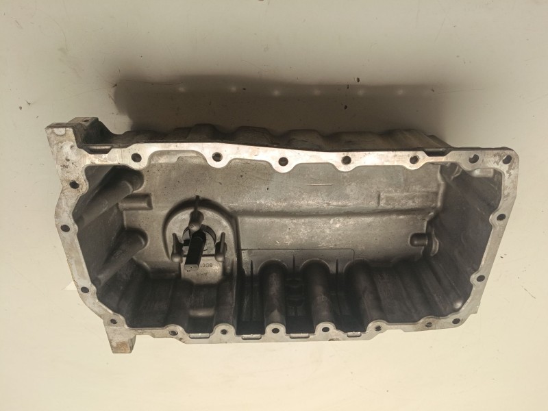 Recambio de carter para volkswagen passat b6 (3c2) 2.0 tdi referencia OEM IAM 03G103603  