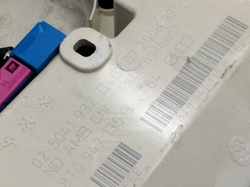 Recambio de luz interior para audi a4 b8 avant (8k5) 2.0 tdi referencia OEM IAM 8T0947135B  