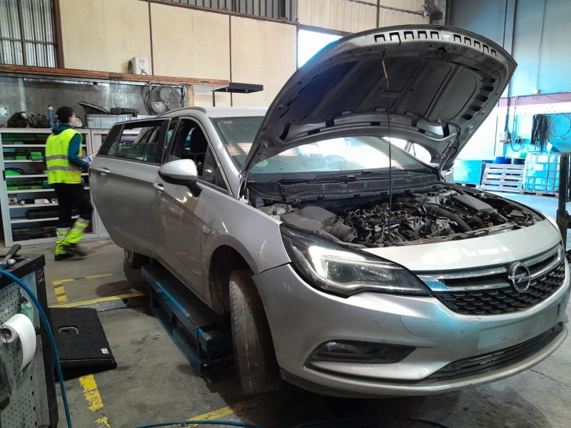 opel astra k sports tourer del año 2018