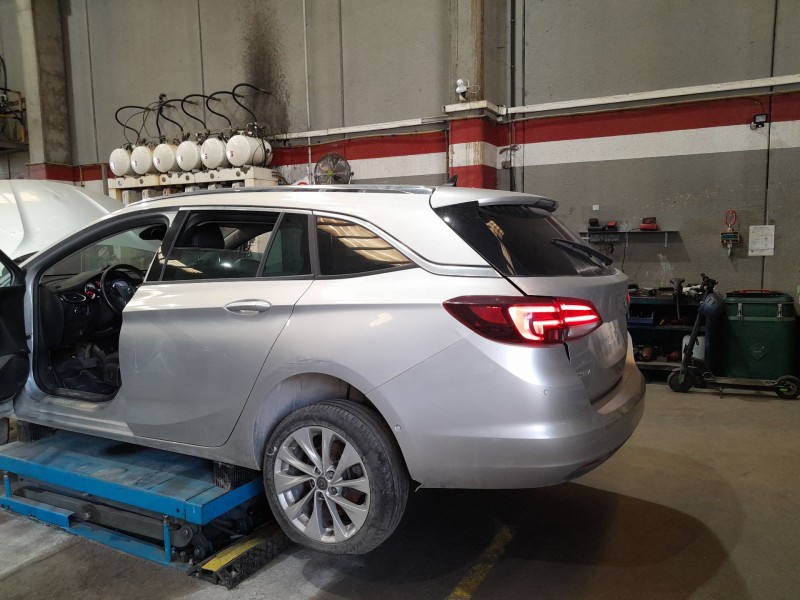 opel astra k sports tourer del año 2018