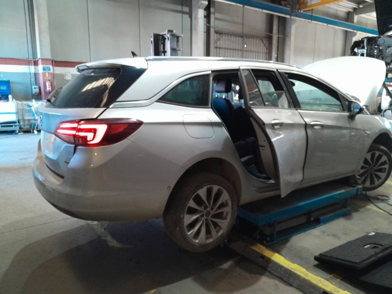 opel astra k sports tourer del año 2018
