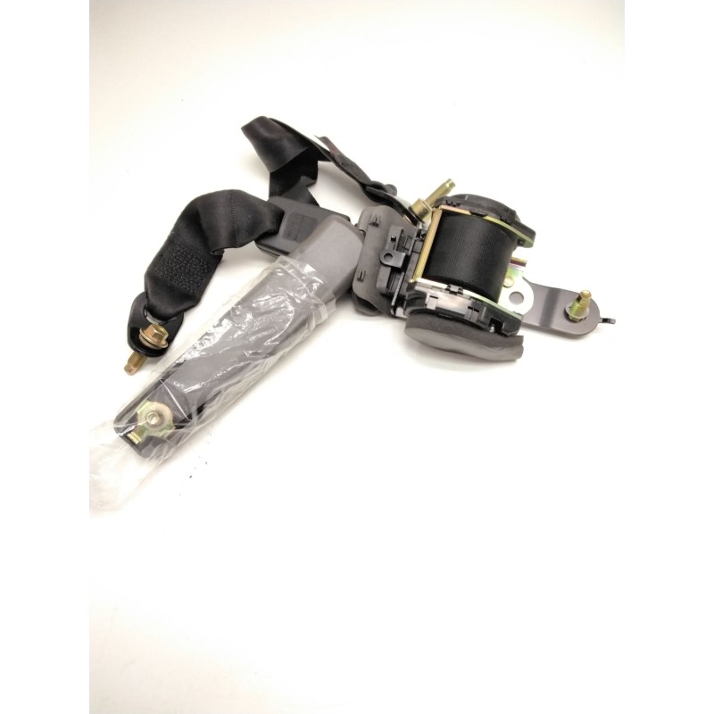 Recambio de cinturon seguridad trasero izquierdo para nissan terrano ii (r20) 2.7 td 4wd referencia OEM IAM 888450F010  0416104
