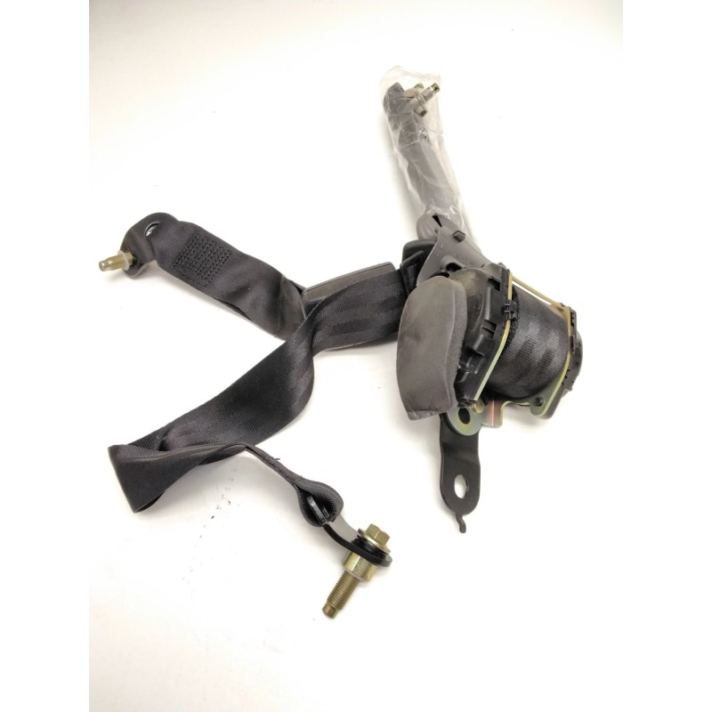 Recambio de cinturon seguridad trasero izquierdo para nissan terrano ii (r20) 2.4 i 12v 4wd referencia OEM IAM 888450F010  04161