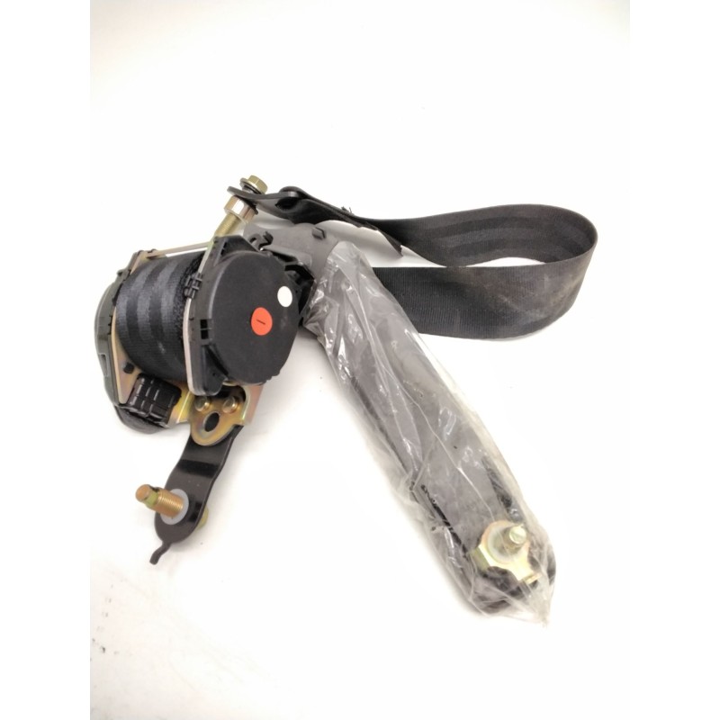 Recambio de cinturon seguridad trasero izquierdo para nissan terrano ii (r20) 2.7 td 4wd referencia OEM IAM 888450F010  0416104