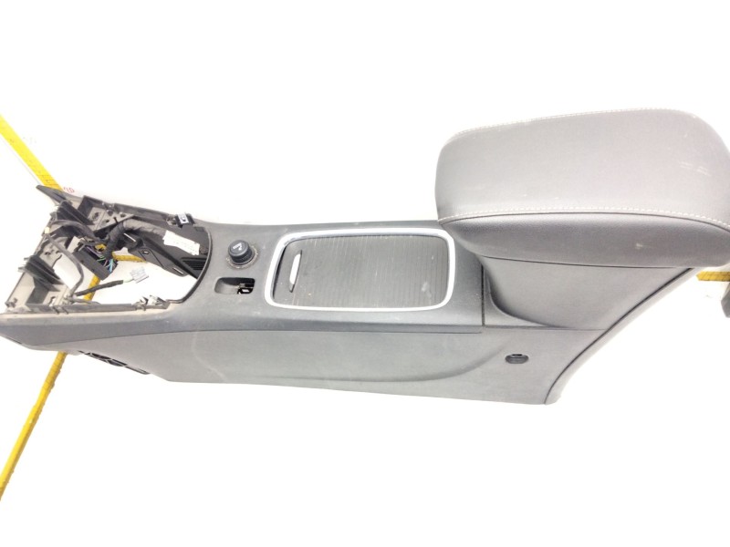 Recambio de reposabrazos para opel astra k sports tourer excellence referencia OEM IAM   