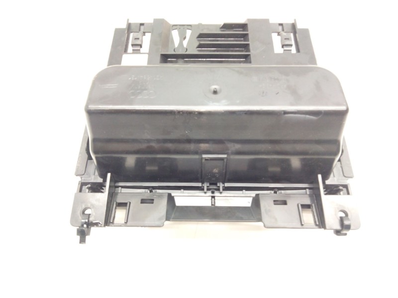 Recambio de cenicero para audi a6 lim. (4g2) referencia OEM IAM 4G0864131  
