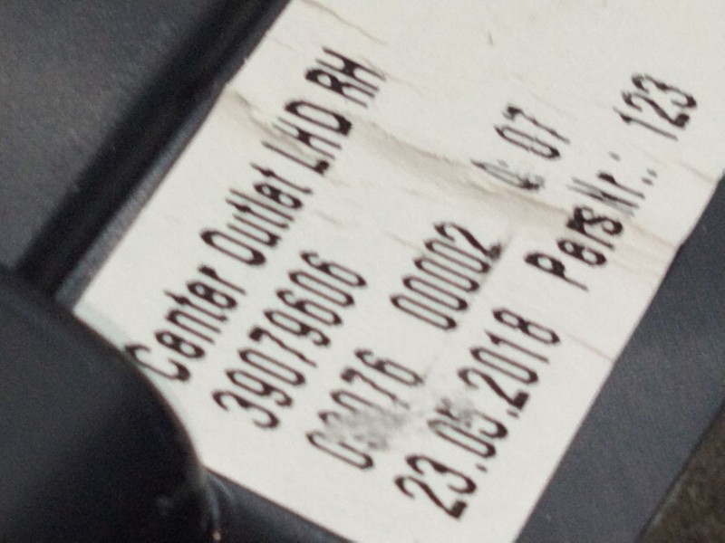 Recambio de aireador central para opel astra k sports tourer excellence referencia OEM IAM 3907906  