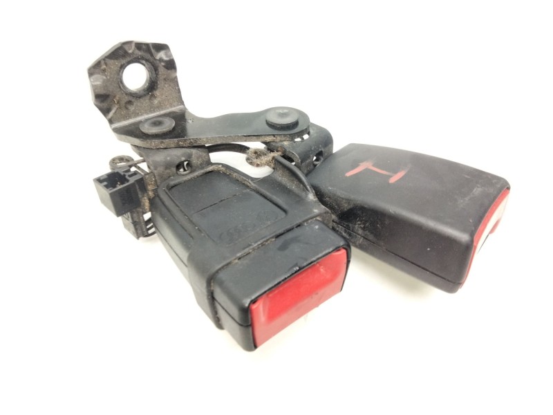 Recambio de enganche cinturon trasero izquierdo para audi a6 lim. (4g2) referencia OEM IAM 4G0857739A  