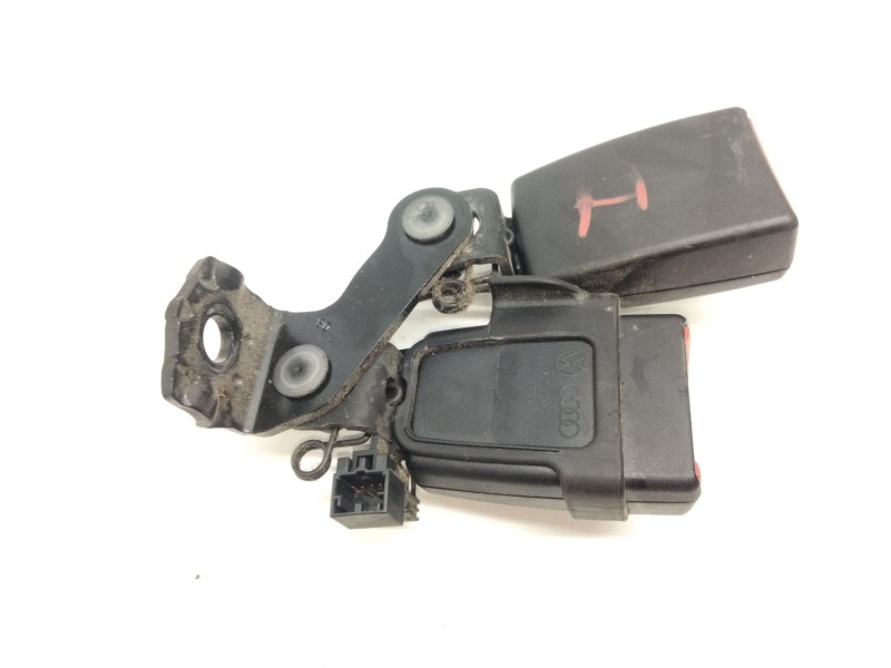 Recambio de enganche cinturon trasero izquierdo para audi a6 lim. (4g2) referencia OEM IAM 4G0857739A  