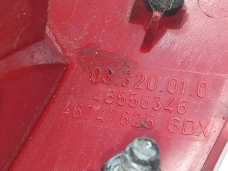 Recambio de piloto trasero izquierdo porton para alfa romeo 147 (190) 1.9 jtd 16v distinctive referencia OEM IAM 46556346  