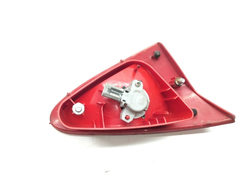 Recambio de piloto trasero derecho porton para alfa romeo 147 (190) 1.9 jtd 16v distinctive referencia OEM IAM 46556346  