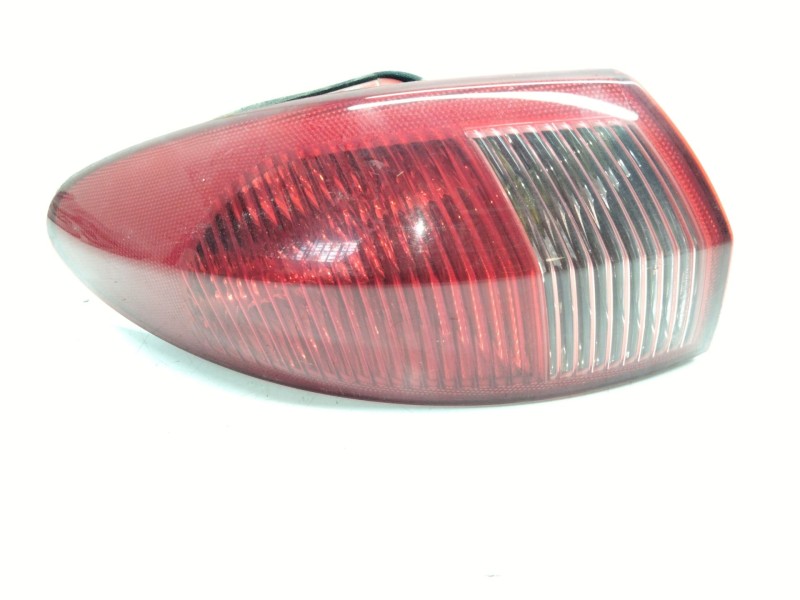 Recambio de piloto trasero derecho para alfa romeo 147 (190) 1.9 jtd 16v distinctive referencia OEM IAM 46556349  
