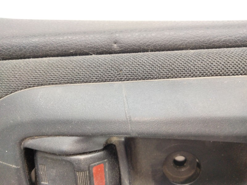 Recambio de guarnecido puerta delantera izquierda para toyota auris (_e18_) 2.0 d-4d (ade186_) referencia OEM IAM 6777802280  