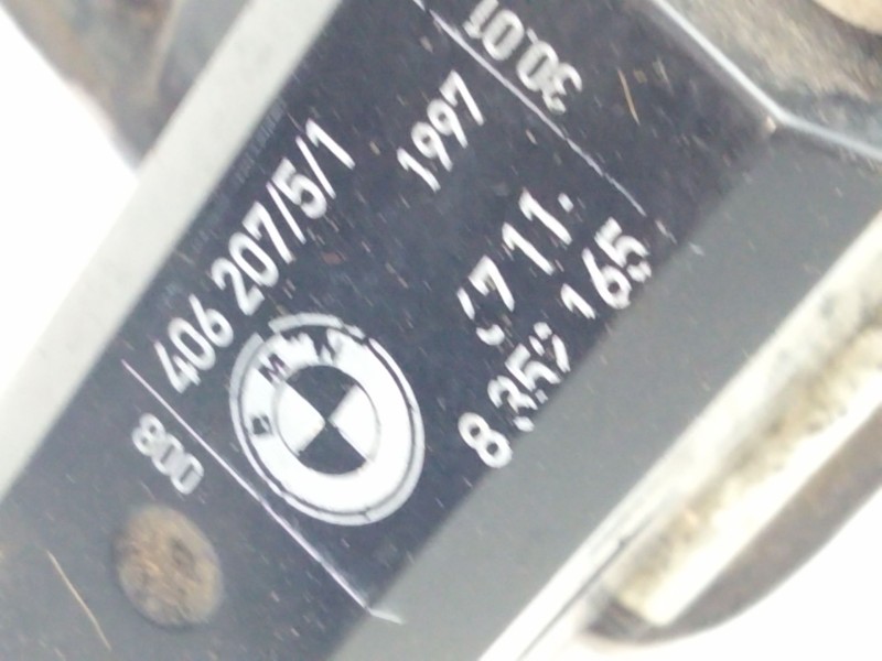 Recambio de cerradura puerta trasera izquierda para bmw serie 5 berlina (e39) 523i referencia OEM IAM 8352165  