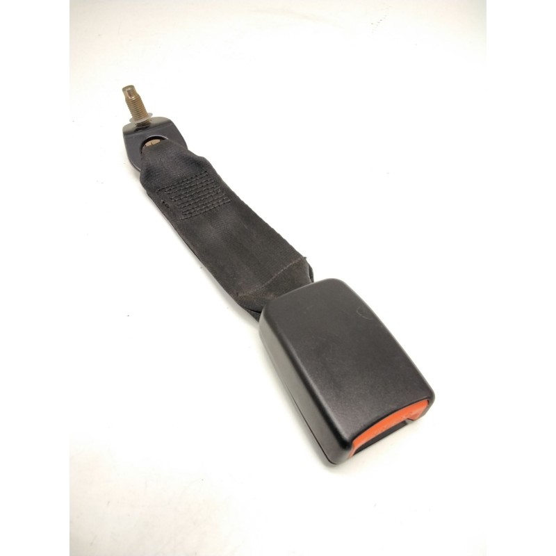 Recambio de enganche cinturon trasero izquierdo para nissan terrano ii (r20) 2.7 td 4wd referencia OEM IAM 888420F010  