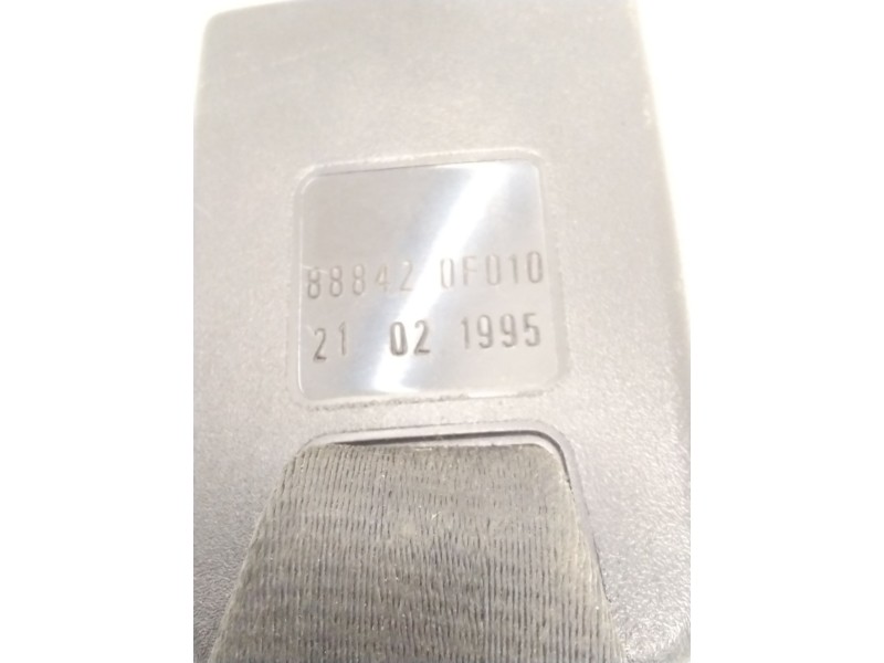 Recambio de enganche cinturon trasero izquierdo para nissan terrano ii (r20) 2.7 td 4wd referencia OEM IAM 888420F010  