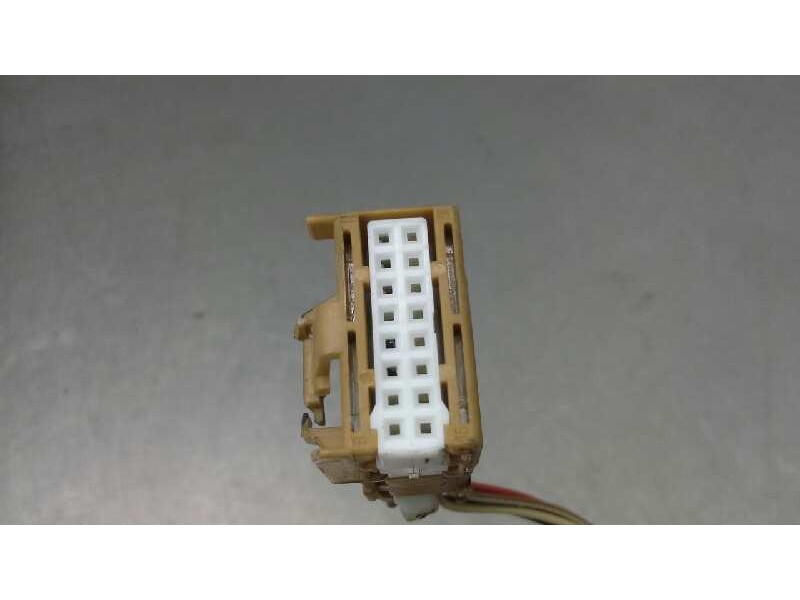 Recambio de retrovisor derecho para audi a4 berlina (8e) 2.0 referencia OEM IAM NVE2311  