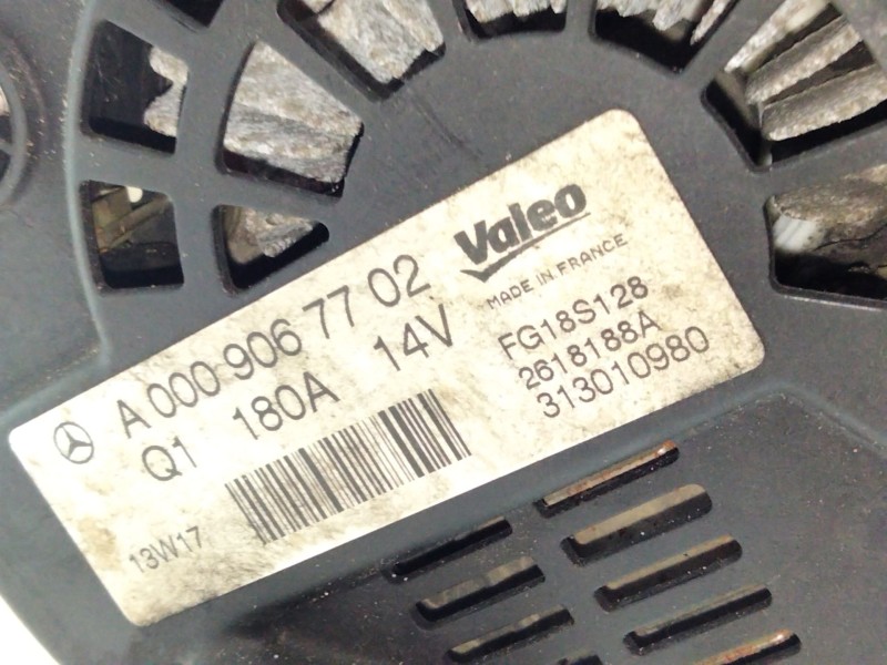 Recambio de alternador para mercedes-benz clase m (w166) referencia OEM IAM A0009067702  