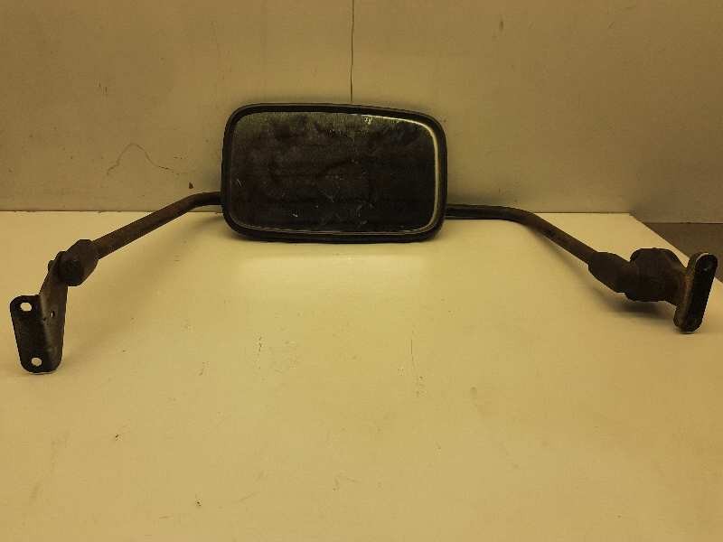 Recambio de retrovisor izquierdo para nissan l-35 l-35.09 referencia OEM IAM   