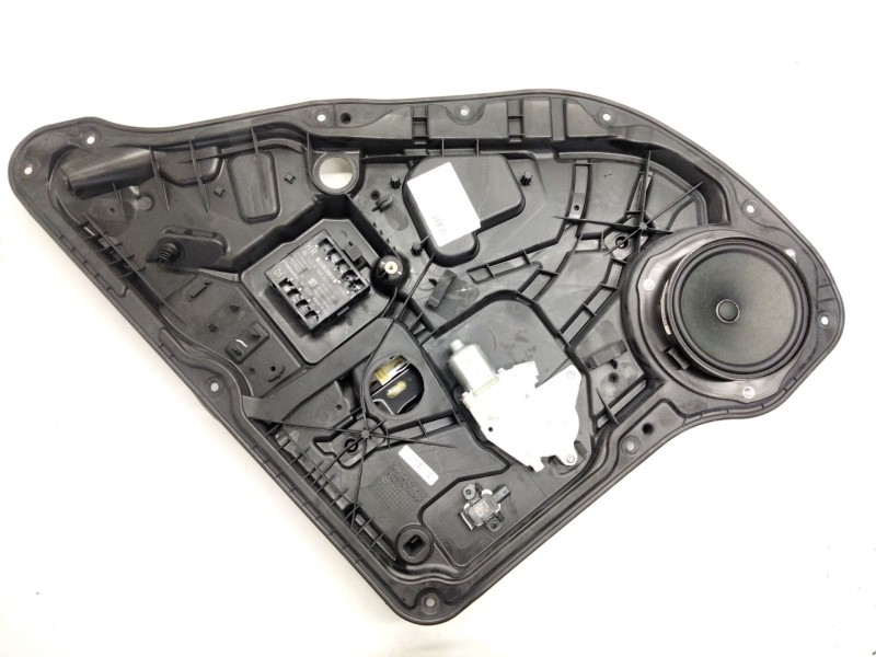 Recambio de elevalunas trasero derecho para mercedes-benz clase m (w166) referencia OEM IAM A1667300279  