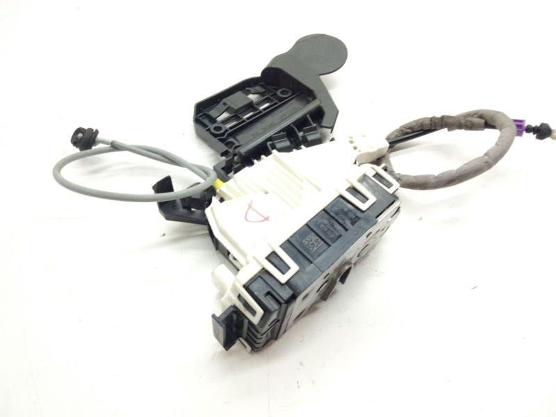 Recambio de cerradura puerta delantera derecha para mercedes-benz clase m (w166) referencia OEM IAM A1667200435  