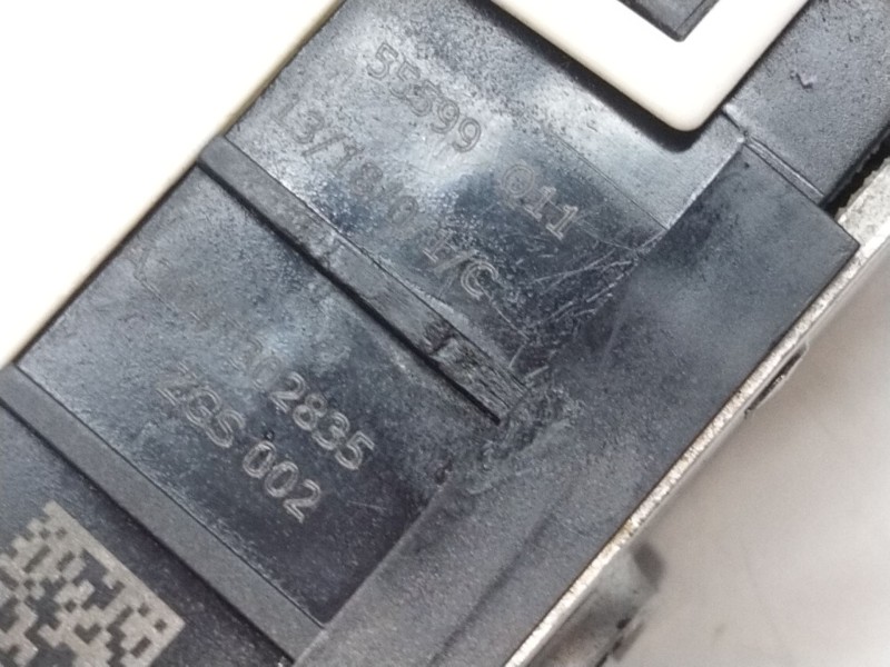 Recambio de cerradura puerta trasera derecha para mercedes-benz clase m (w166) referencia OEM IAM A2047302835  