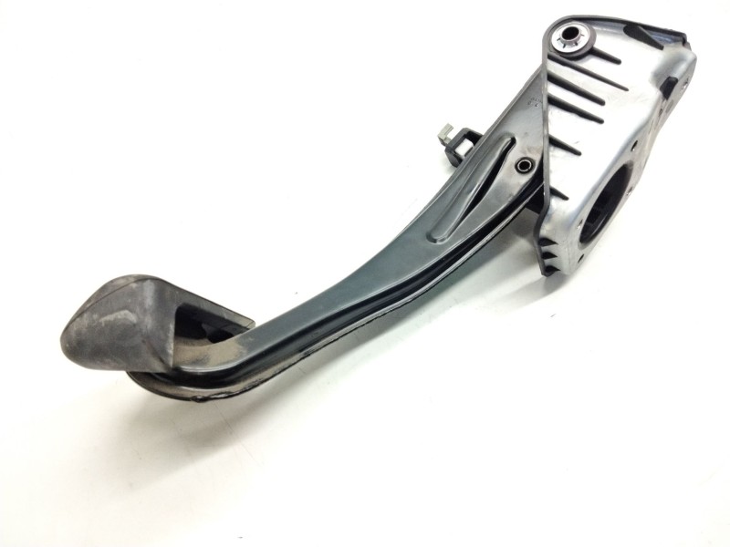 Recambio de pedal freno para mercedes-benz clase m (w166) referencia OEM IAM A1662901001  