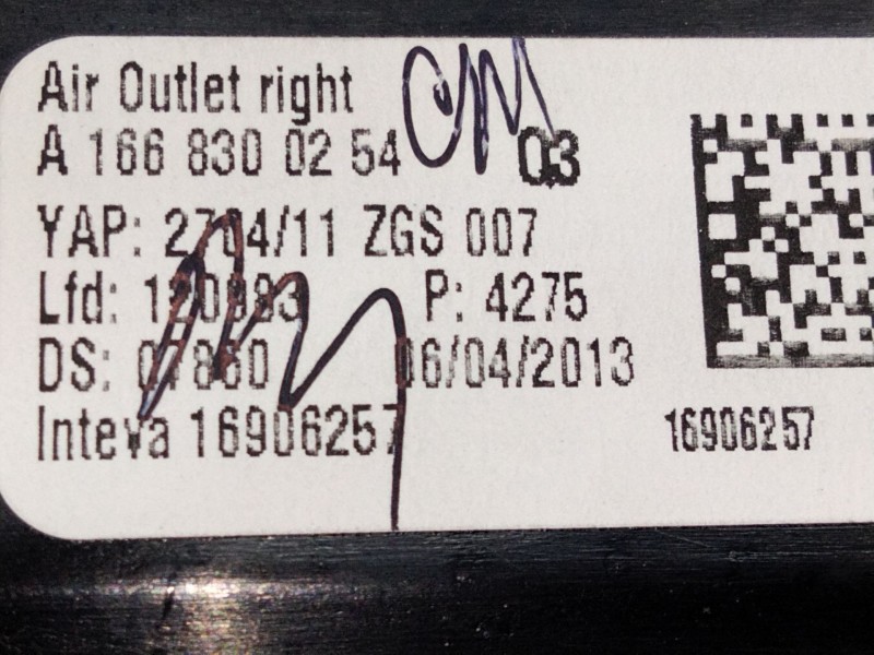 Recambio de aireador derecho para mercedes-benz clase m (w166) referencia OEM IAM A1668400254  