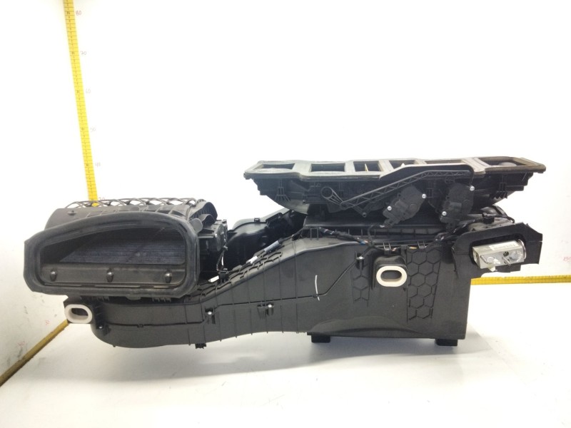 Recambio de calefaccion entera normal para mercedes-benz clase m (w166) referencia OEM IAM A1668303260  