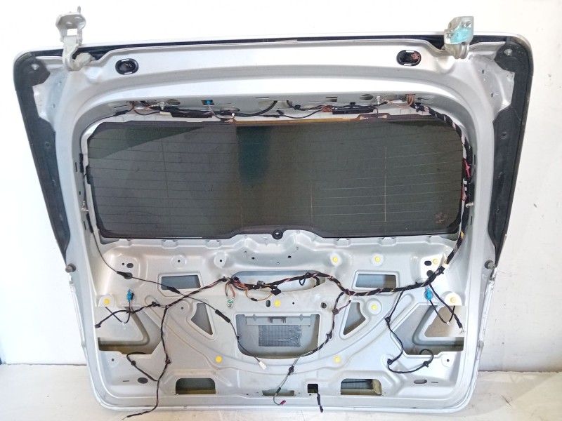 Recambio de porton trasero para mercedes-benz clase m (w166) referencia OEM IAM   
