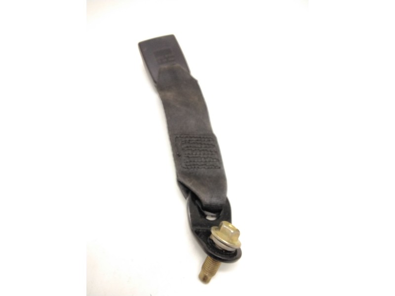 Recambio de enganche cinturon trasero izquierdo para nissan terrano ii (r20) 2.7 tdi 4wd referencia OEM IAM 888420F010  