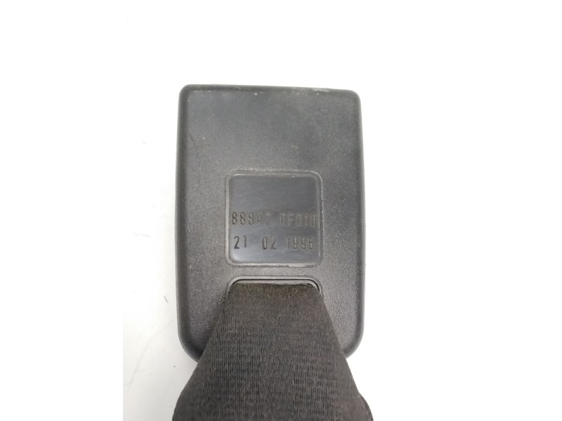 Recambio de enganche cinturon trasero izquierdo para nissan terrano ii (r20) 2.7 tdi 4wd referencia OEM IAM 888420F010  